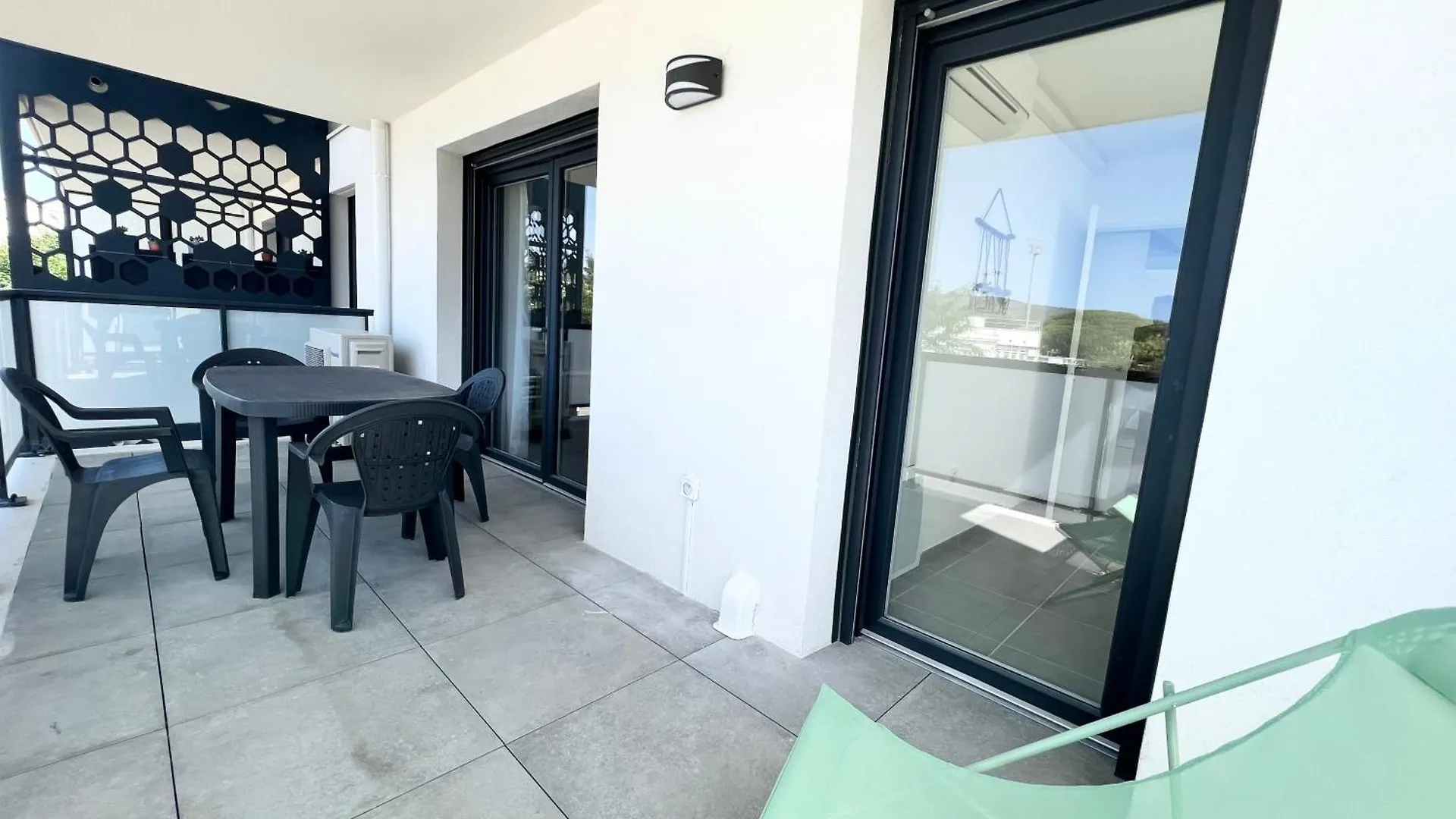 Joli Appartement Neuf La Ciotat France